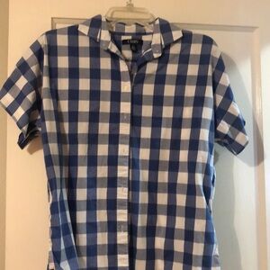 Chaps Cotton blend button up shirt.